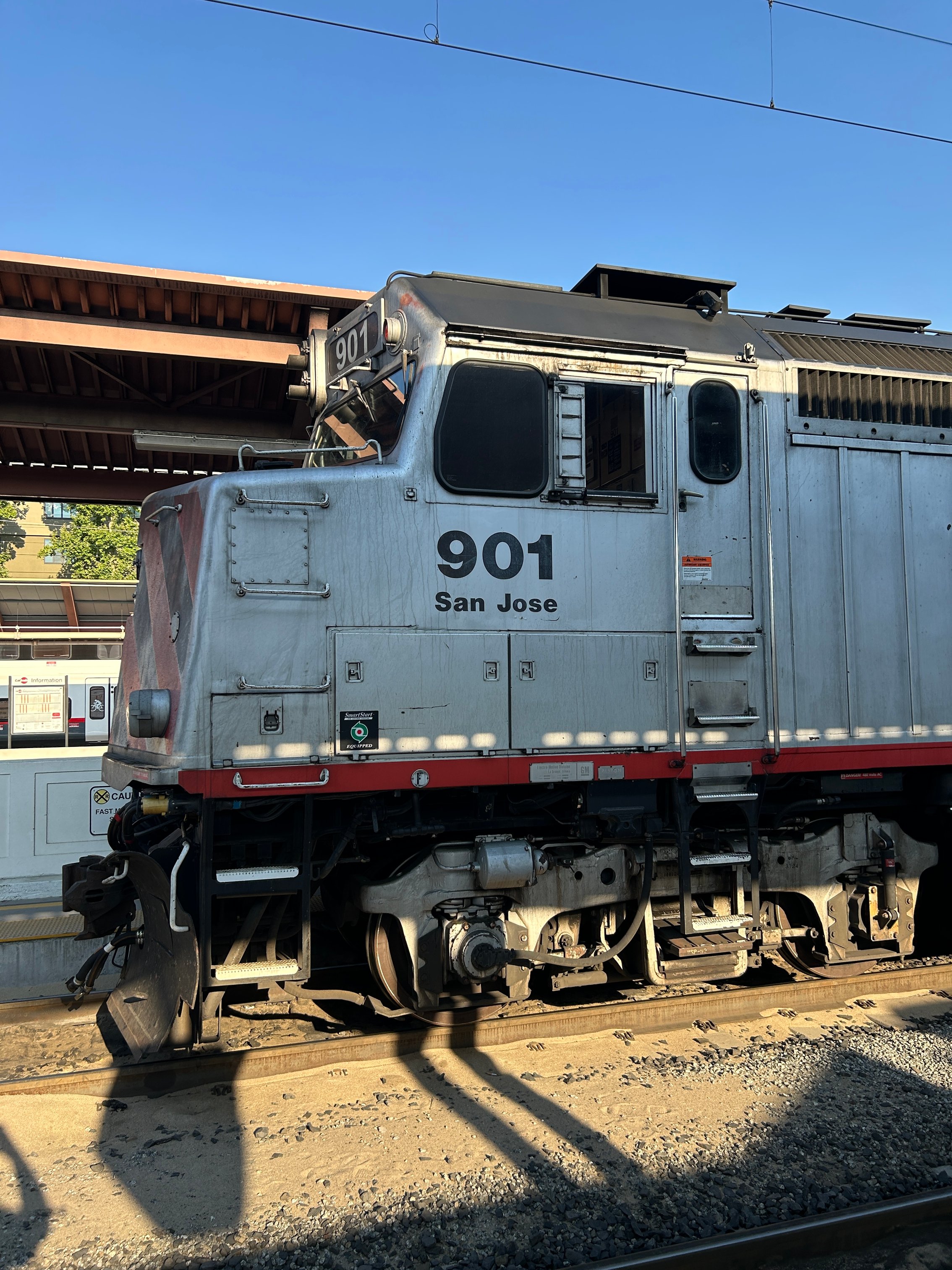 Caltrain 901 DMU